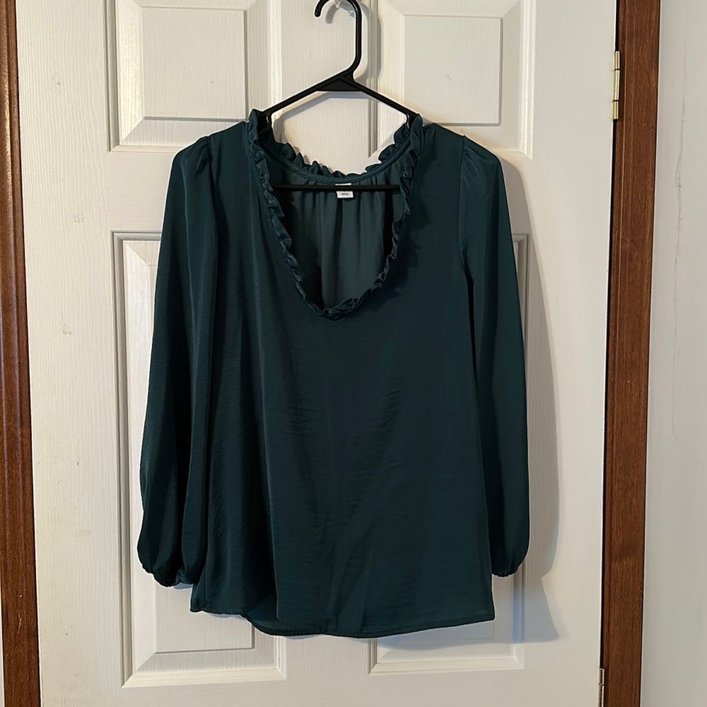 Green long sleeve blouse